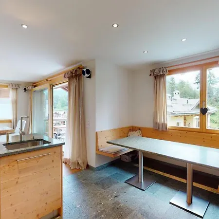 Abitaziun Blaunca - Apartment Maloja